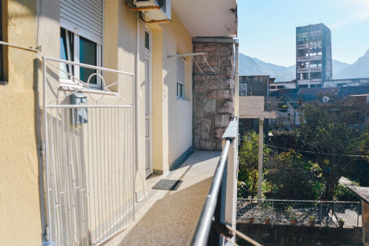 Central Apartment Njegoseva 214 コトル エクステリア 写真